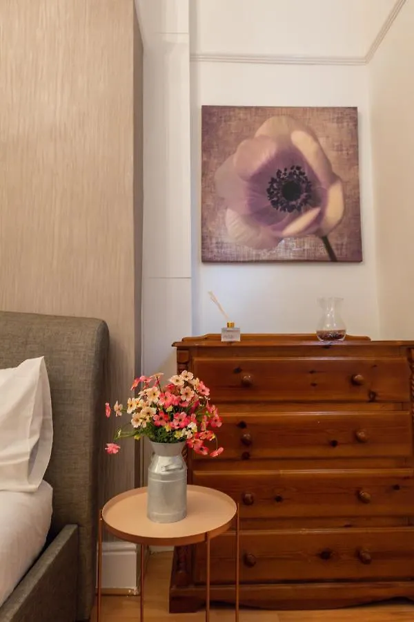 Chestnut Heritage,- Large & Cheerful 5 Bedroom House With Free Parking Liverpool